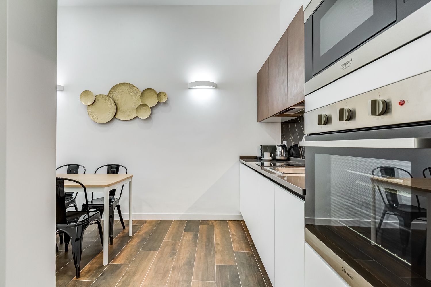 Microwave, dishwasher