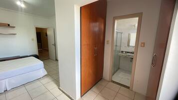 5 quartos, Wi-Fi, roupa de cama
