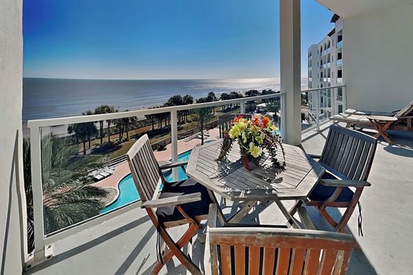 Welcome to Diamond Beach 509-Seas the Day