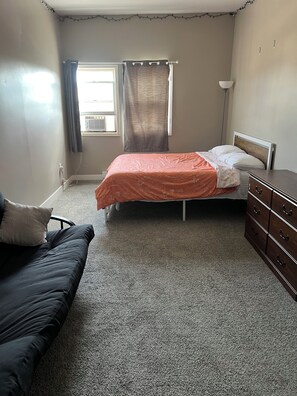 2 chambres, bureau, Wi-Fi gratuit, draps fournis