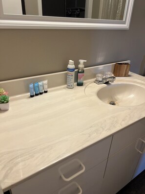 Towels, soap, shampoo, toilet paper