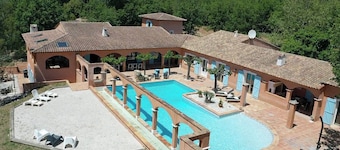 Hacienda Provençale Les Yuccas