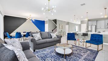 TV connectée, jeux vidéo, espaces bureaux