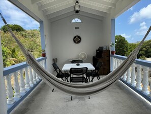 Outdoor dining - Three bedroom house on the east coast amazing views (St Andrew)