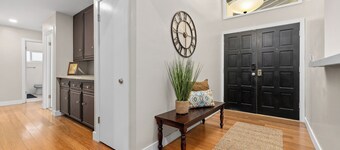 Entire condo in Bakersfield with WiFi, AC