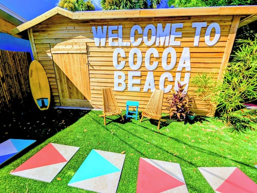 Steps to Beach - Spacious 2BR + Arcade & Resort Backyard