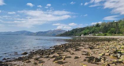 Coorie Cottage, a peaceful Highland retreat for 6. Near Glencoe and Fort William