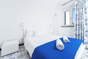 1 camera, ferro/asse da stiro, culla da viaggio, Wi-Fi