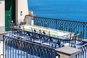 Outdoor dining - Van Gogh Room (Amalfi)