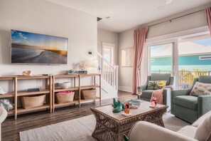 Smart TV - Family Home near the Beach! Dog-Friendly! (Gulf Shores)