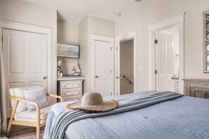 2 habitaciones, tabla de planchar con plancha, cuna de viaje y internet 