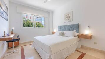 1 quarto, ferros/tábuas de passar roupa, Wi-Fi, roupa de cama