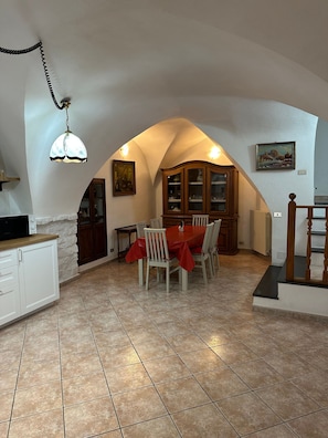 House, 2 Bedrooms, Garden View | Dining room - Casa Mamma Rosetta, one Step Away From the Sea, the Mountains and the Cycle Path (Civezza)
