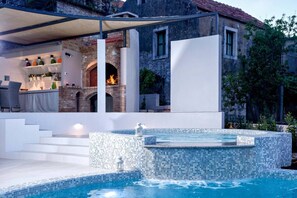 Pool - Holiday Home Secret Garden (Pitve)