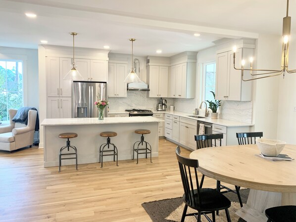 Microwave, oven, stovetop, dishwasher