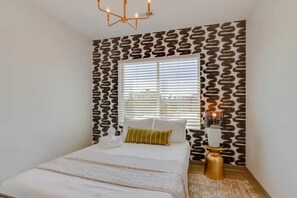 4 Schlafzimmer, Bügeleisen/Bügelbrett, kostenloses WLAN, Bettwäsche