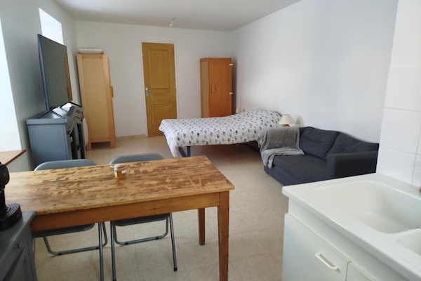 1 bedroom, travel crib, WiFi, bed sheets
