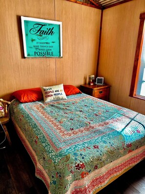 1 habitación y ropa de cama 