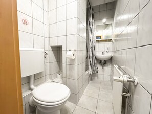 Dobbeltrom – superior, privat bad | Bad | Hårføner, håndklær, såpe og sjampo