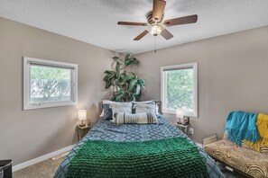3 Schlafzimmer, Bügeleisen/Bügelbrett, WLAN, Bettwäsche
