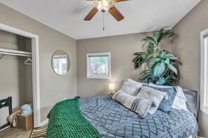 3 dormitorios, tabla de planchar con plancha, wifi y ropa de cama