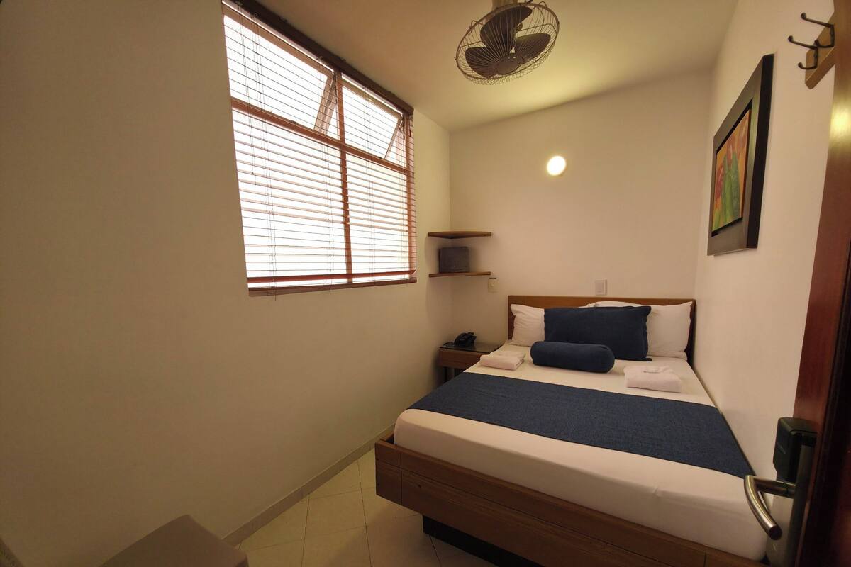 Laptop workspace, free WiFi, individually furnished, bed sheets