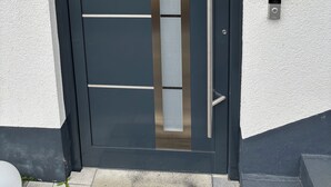 Unclassified image, 4 of 50, button - Unique view and great ambience (Laubenheim)