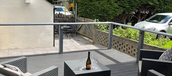 4-6 Guests in centre location with stunning views