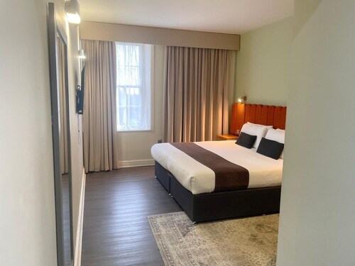 HNFC Stays -En-Suit with Parking