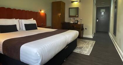 HNFC Stays -En-Suit with Parking