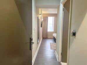 1 bedroom, Internet - HNFC Stays -En-Suit with Parking (Tyne and Wear)