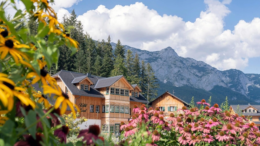 Chalet Near Grundlsee & Loser Ski Lift