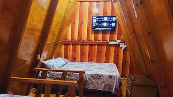 Family Cabin, Balcony, Mountain View | 1 bedroom, free WiFi