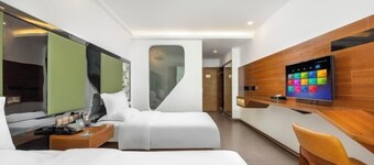 Jiajie Hotel (Haikou Fruit Market)