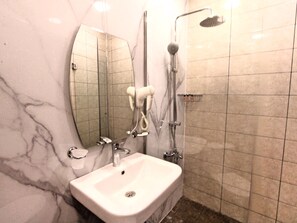Hair dryer, slippers, towels, soap -  Senator Hotel (Baku)