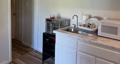 Spacious 5-bedroom house in awesome school district with WiFi