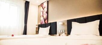 Anshun Qianbai Premium Hotel (Municipal Government Anshun Ancient City Branch)