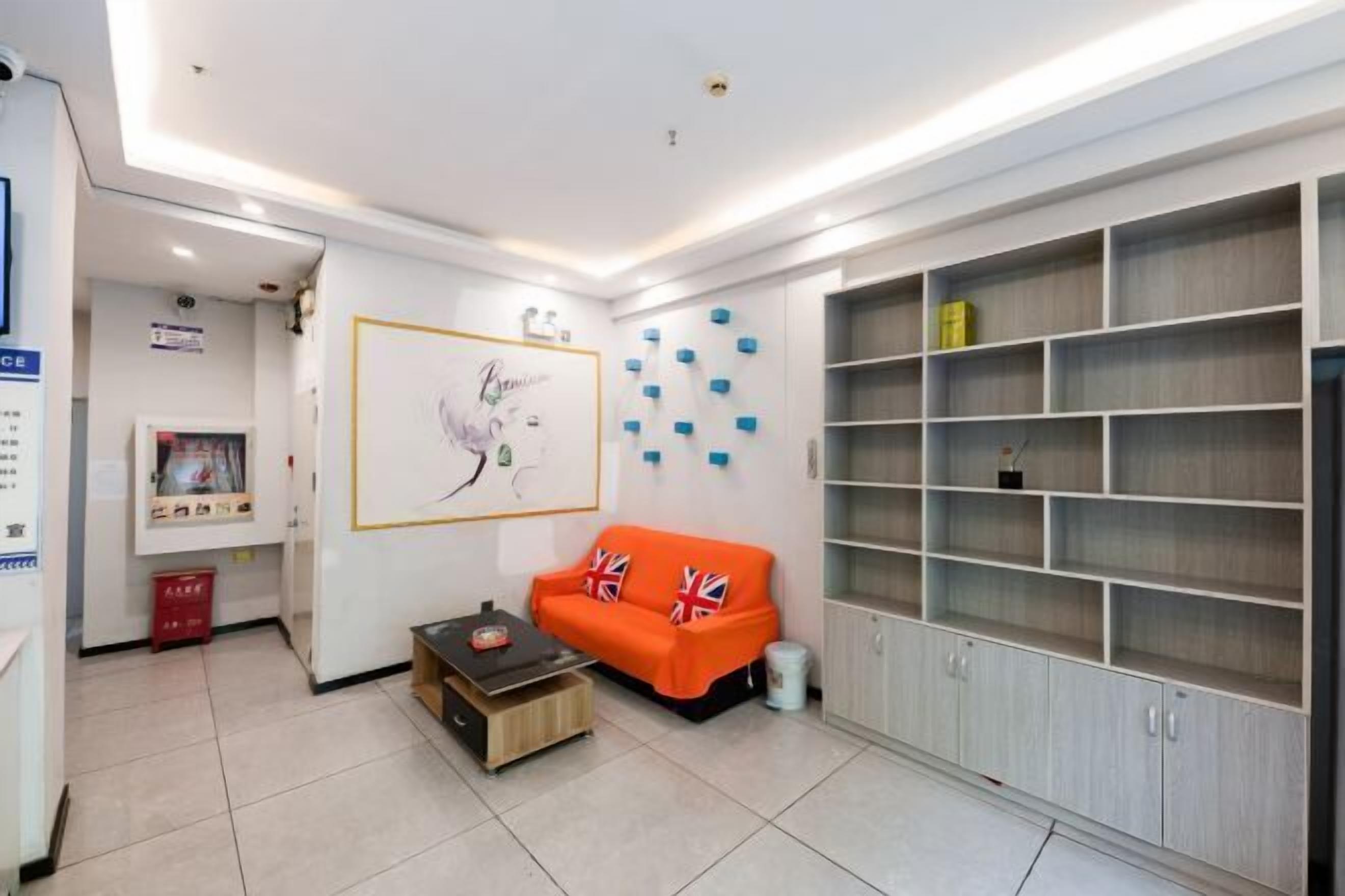 المنشأة من الداخل