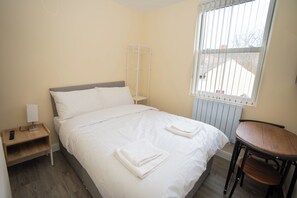 Economy Single Room, Park View | Blackout curtains, iron/ironing board, free WiFi - Park View (Leicester)