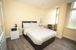 Superior Double Room, Park View | Blackout curtains, iron/ironing board, free WiFi - Park View (Leicester)