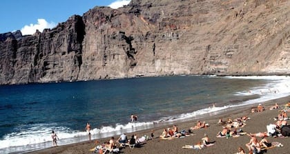 Ocean View-2 Bed-sleeps 4-marina