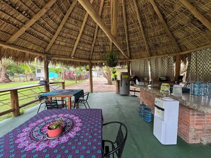 Outdoor dining - Beachfront Escape in Esterillos Centro - Pool, A/C, WiFi & Private Rooms (Esterillos Centro)