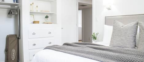 2 chambres, fer et planche à repasser, Wi-Fi, draps fournis