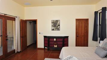 3 chambres, fer et planche Ă repasser, Wi-Fi gratuit, draps fournis