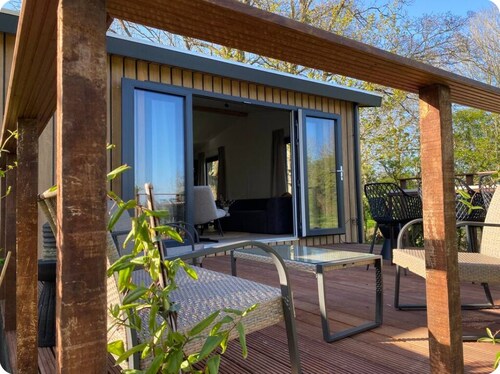 Luxury holiday cottage, stunning views, and hot tub.