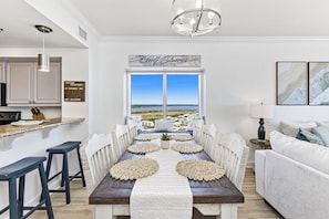 Interior - Seawind 1601։Beach Access (Gulf Shores)