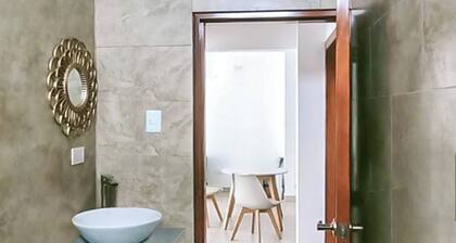 Ocean Breeze Cozy Suite near for the seawall to San Cristobal Island