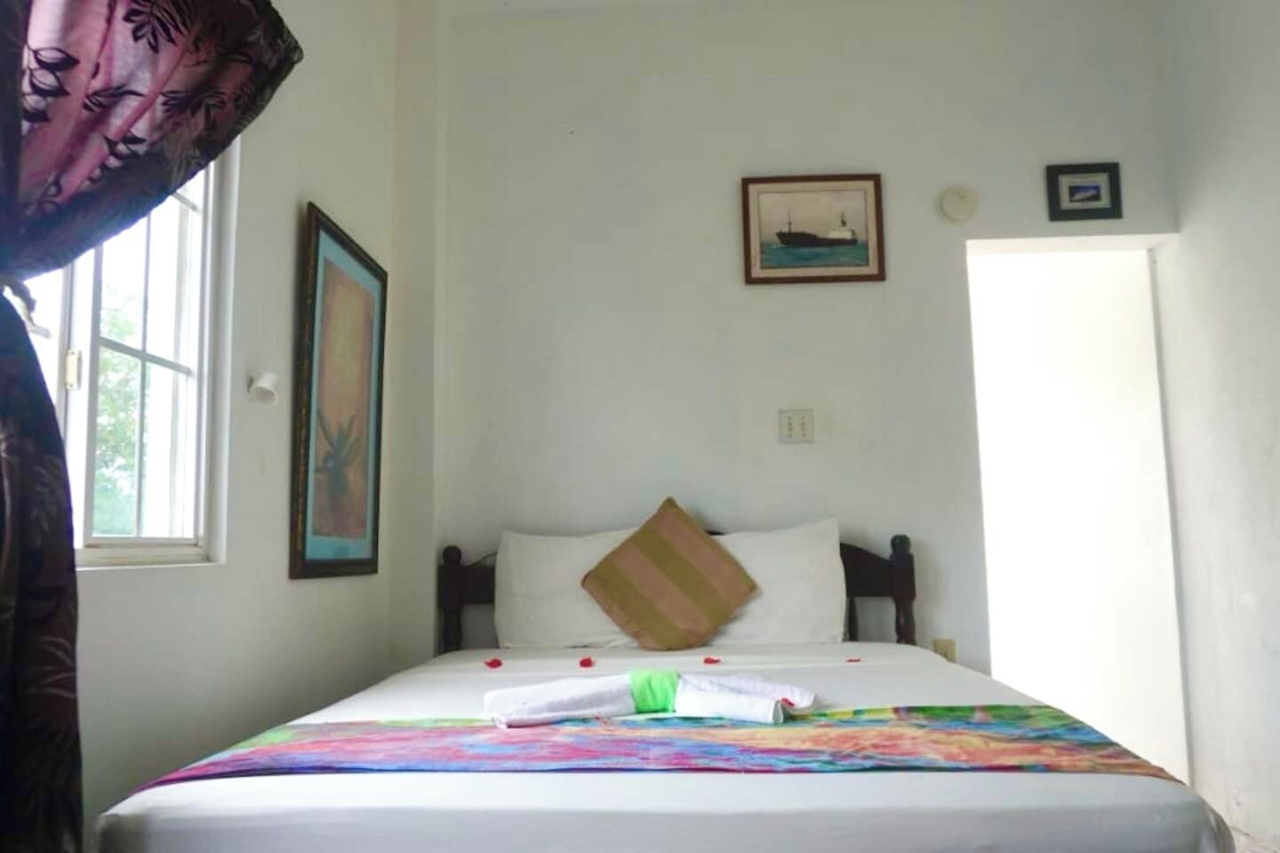 1 間睡房、房內夾萬  、免費 Wi-Fi、床單