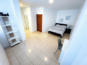4 bedrooms, WiFi, bed sheets