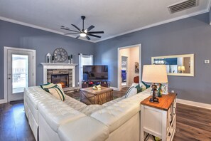 Smart-TV, Kamin, Drucker